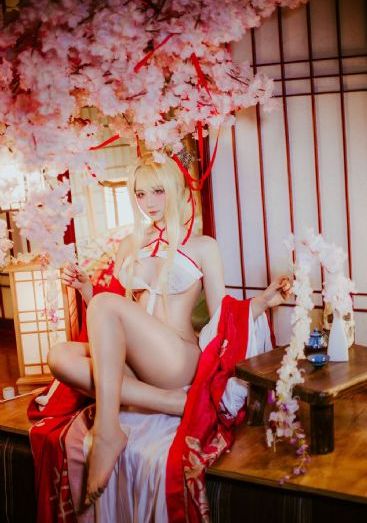 袁嘉敏4部大尺度电影