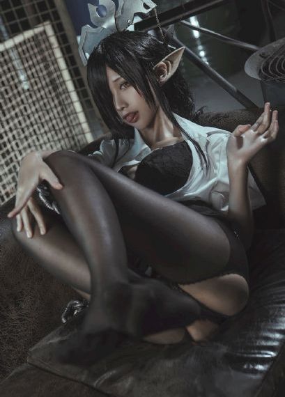 女生主动要求开一间房