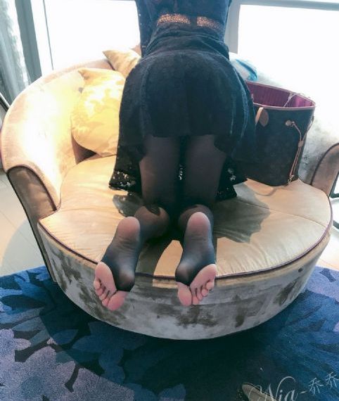 体育生短裤凸起大包