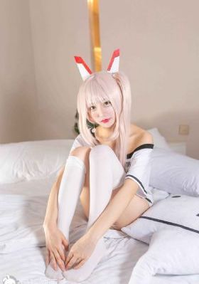 小萝莉h被顶入h无删减