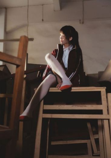 白嫩校草的日常h